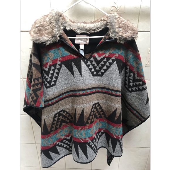 Tribal Poncho - Picture 1 of 2